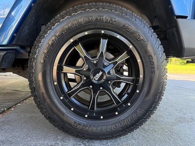 used 2010 Jeep Wrangler Unlimited car, priced at $14,950
