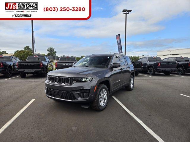 new 2025 Jeep Grand Cherokee car, priced at $39,172