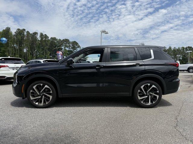 used 2023 Mitsubishi Outlander car, priced at $25,990