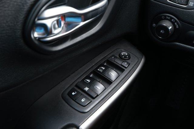 used 2019 Jeep Cherokee car, priced at $9,990