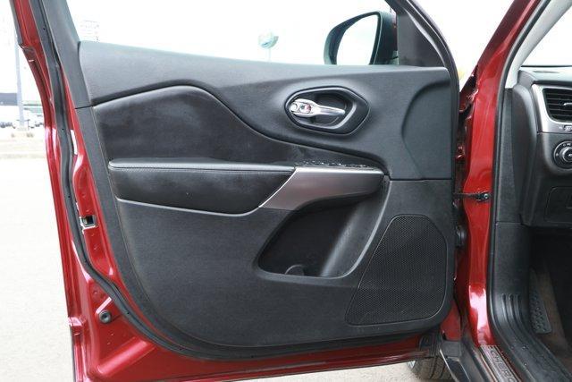 used 2019 Jeep Cherokee car, priced at $9,990