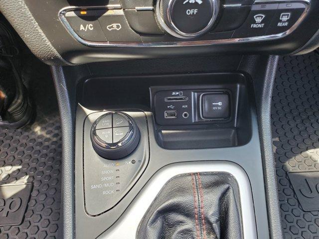 used 2016 Jeep Cherokee car, priced at $11,594