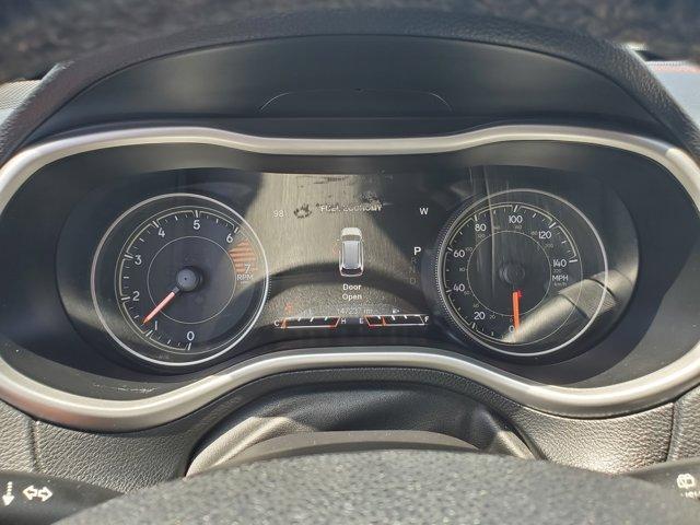 used 2016 Jeep Cherokee car, priced at $11,594