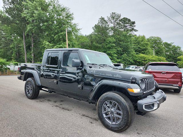 new 2024 Jeep Gladiator car, priced at $44,562