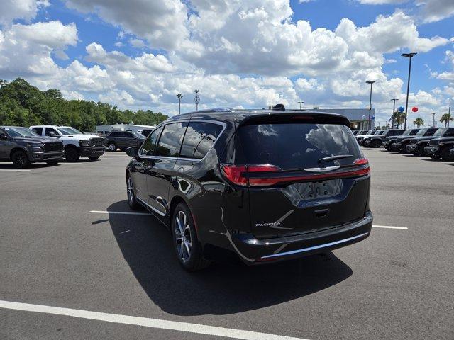 new 2026 Chrysler Pacifica car