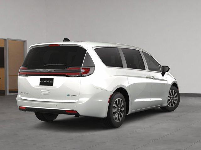 new 2024 Chrysler Pacifica Hybrid car, priced at $53,267