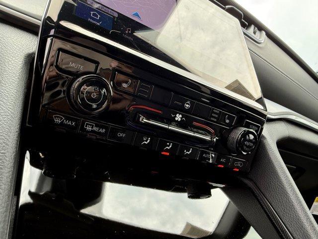 new 2025 Jeep Grand Cherokee L car, priced at $50,220