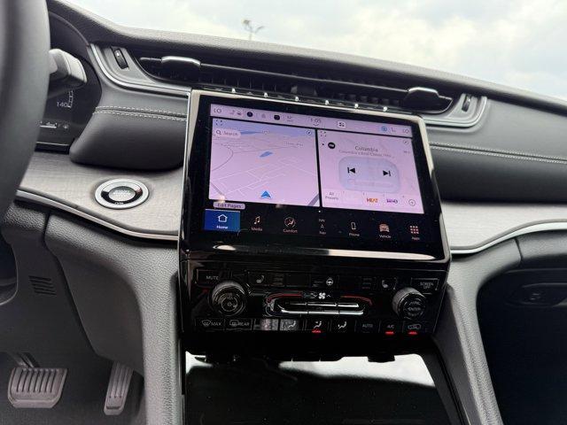 new 2025 Jeep Grand Cherokee L car, priced at $50,220