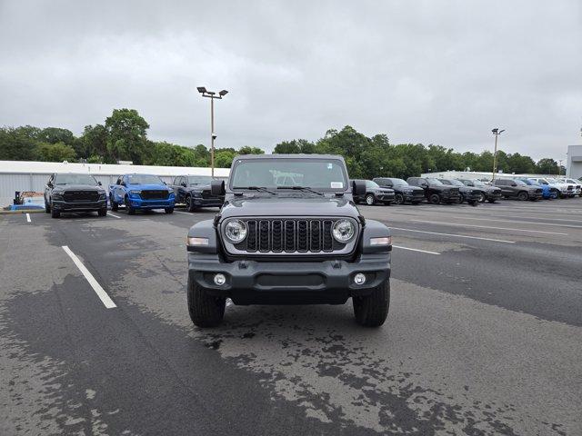 new 2025 Jeep Wrangler car, priced at $38,564