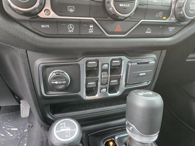 new 2025 Jeep Wrangler car, priced at $38,564