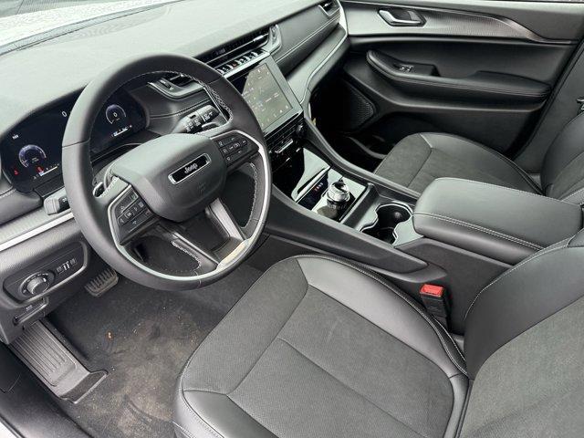 new 2025 Jeep Grand Cherokee car, priced at $44,135