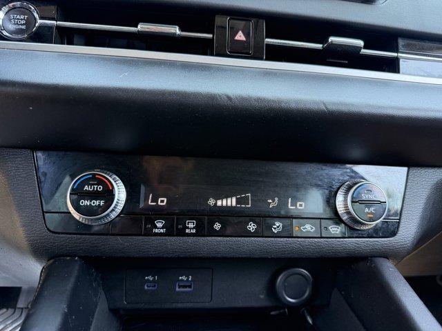 used 2022 Mitsubishi Outlander car, priced at $19,990