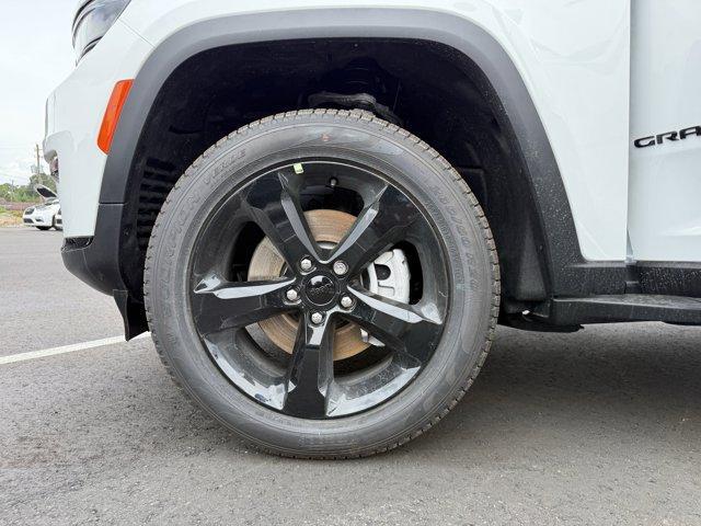 new 2025 Jeep Grand Cherokee L car, priced at $51,728