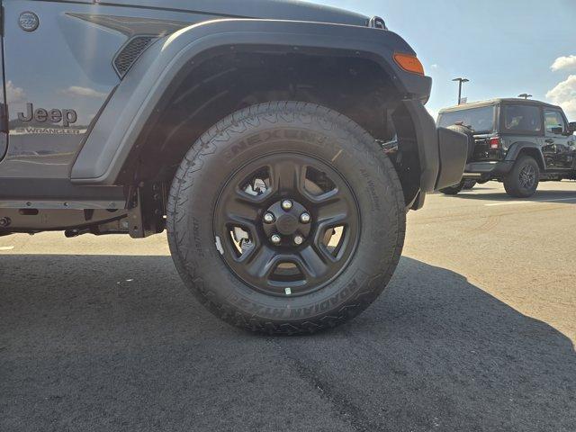 new 2025 Jeep Wrangler car, priced at $38,564