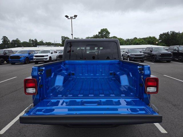 new 2025 Jeep Gladiator car, priced at $40,952
