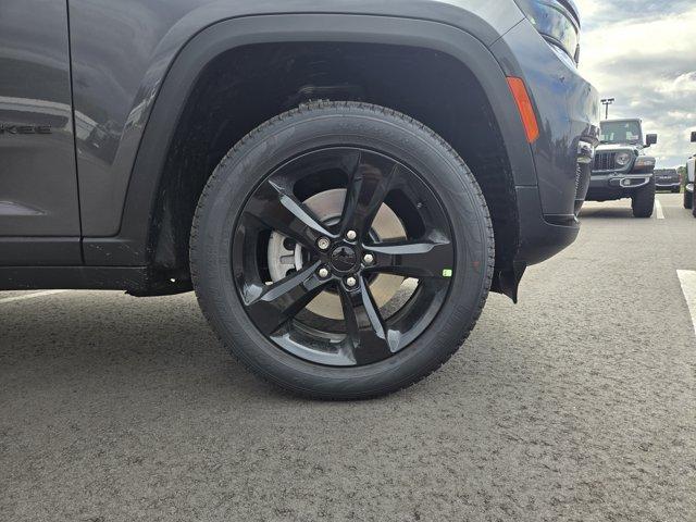 new 2025 Jeep Grand Cherokee L car, priced at $48,086