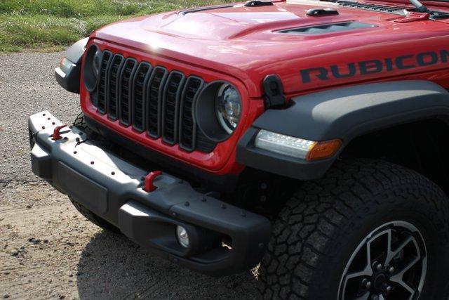 new 2024 Jeep Gladiator car, priced at $59,366