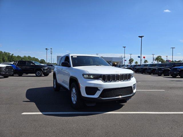 new 2025 Jeep Grand Cherokee car, priced at $34,384