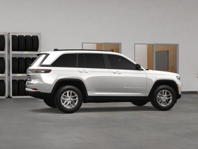 new 2025 Jeep Grand Cherokee car, priced at $41,575