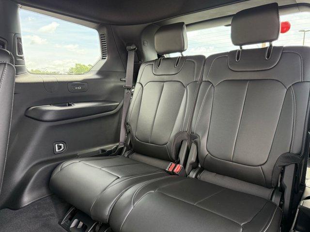 new 2025 Jeep Grand Cherokee L car, priced at $50,220