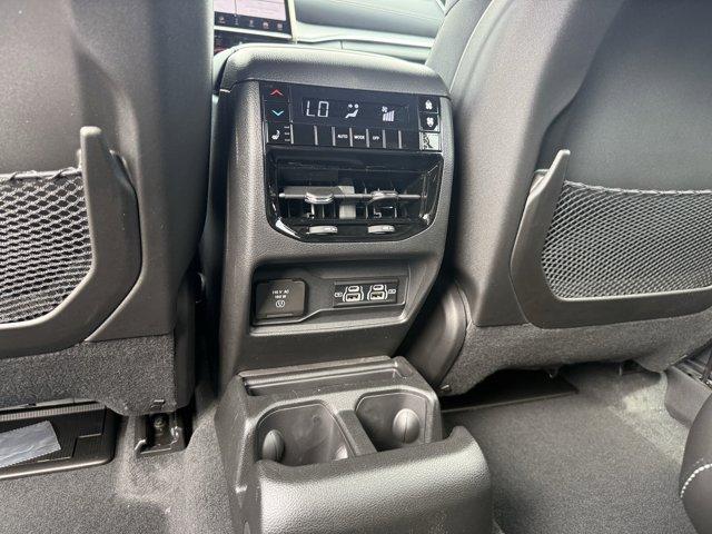 new 2025 Jeep Grand Cherokee L car, priced at $50,220