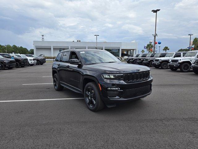 new 2025 Jeep Grand Cherokee car, priced at $52,605