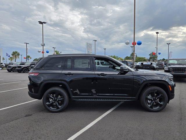 new 2025 Jeep Grand Cherokee car, priced at $52,605