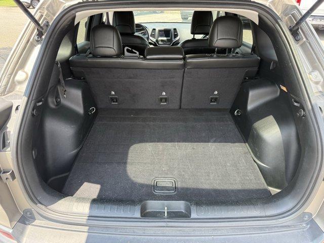 used 2019 Jeep Cherokee car, priced at $17,990