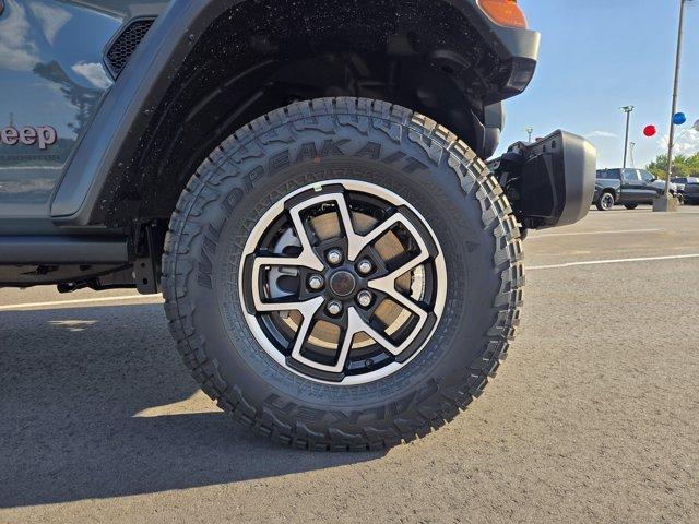 new 2025 Jeep Gladiator car, priced at $46,921