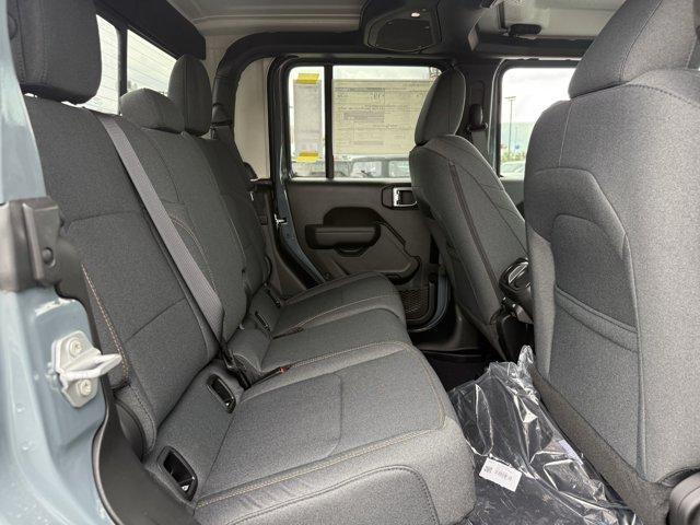 new 2025 Jeep Gladiator car