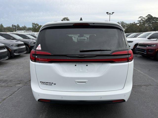 new 2024 Chrysler Pacifica car, priced at $47,580