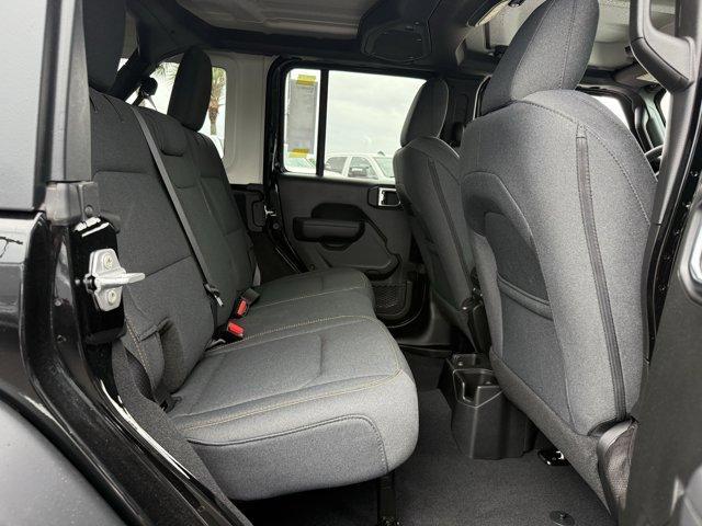 new 2025 Jeep Wrangler car, priced at $45,083