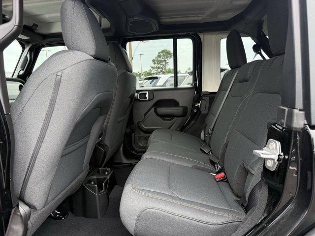 new 2025 Jeep Wrangler car, priced at $45,083