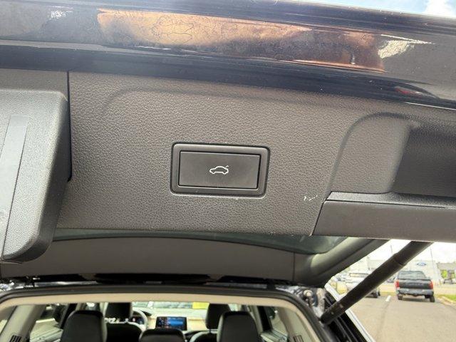 used 2024 Volkswagen Atlas car, priced at $35,990