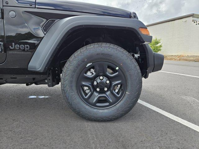 new 2025 Jeep Wrangler car, priced at $38,564