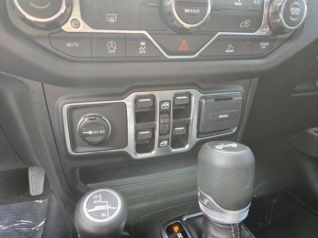 new 2025 Jeep Wrangler car, priced at $38,564