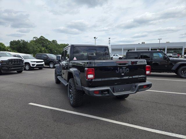 new 2025 Jeep Gladiator car, priced at $43,472