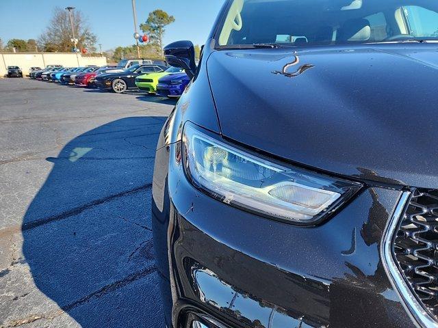 new 2024 Chrysler Pacifica Hybrid car, priced at $56,610