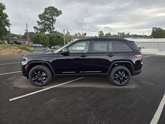 new 2025 Jeep Grand Cherokee car, priced at $42,230