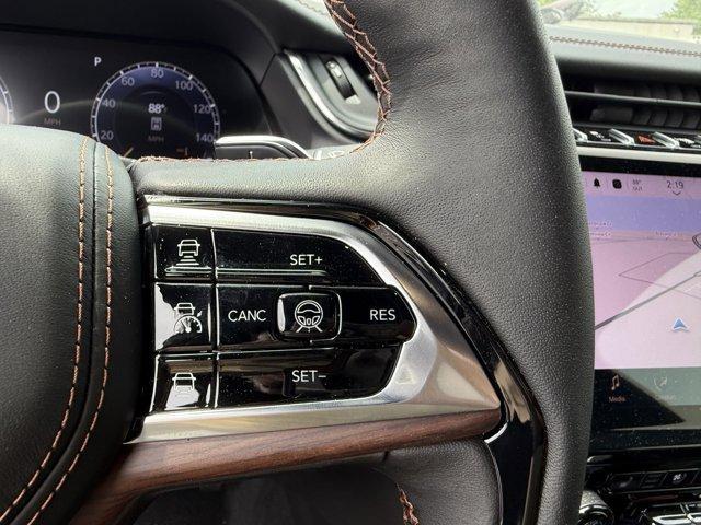 new 2025 Jeep Grand Cherokee car, priced at $59,083