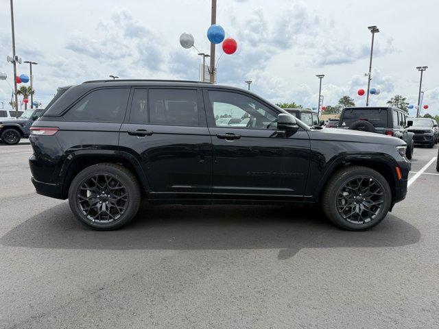 new 2025 Jeep Grand Cherokee car, priced at $59,083