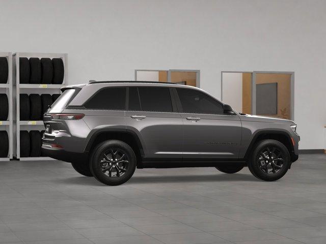 new 2025 Jeep Grand Cherokee car, priced at $44,730