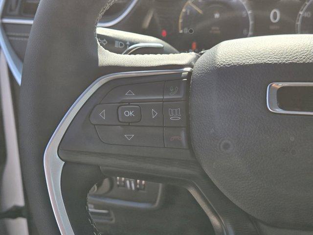 new 2025 Jeep Grand Cherokee car, priced at $34,384