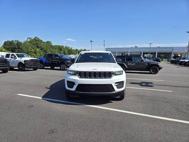 new 2025 Jeep Grand Cherokee car, priced at $34,384