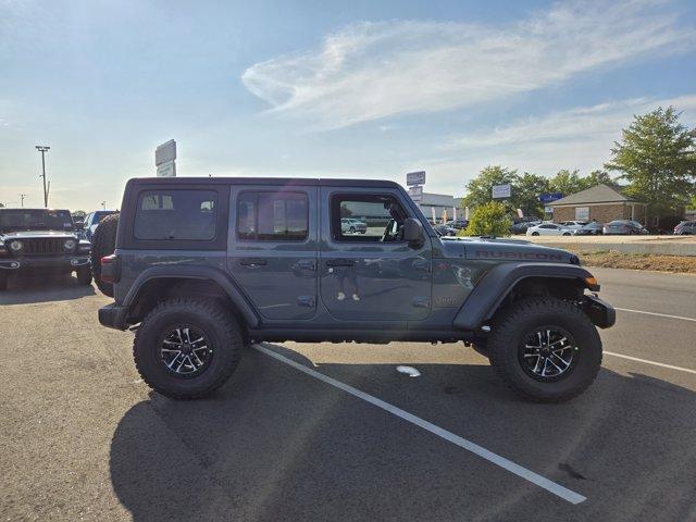 new 2025 Jeep Wrangler car, priced at $55,745