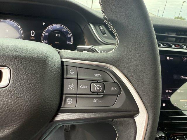 new 2025 Jeep Grand Cherokee car, priced at $37,715