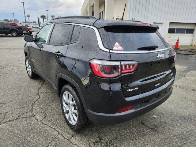 new 2024 Jeep Compass car, priced at $30,578