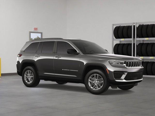 new 2025 Jeep Grand Cherokee car, priced at $40,357