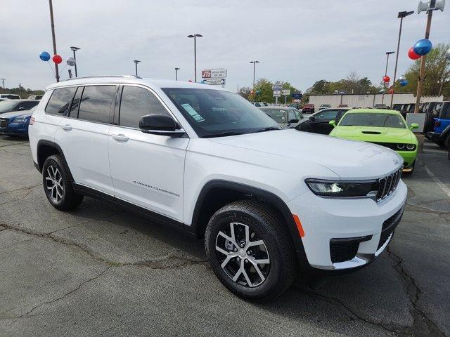 new 2024 Jeep Grand Cherokee L car, priced at $49,902