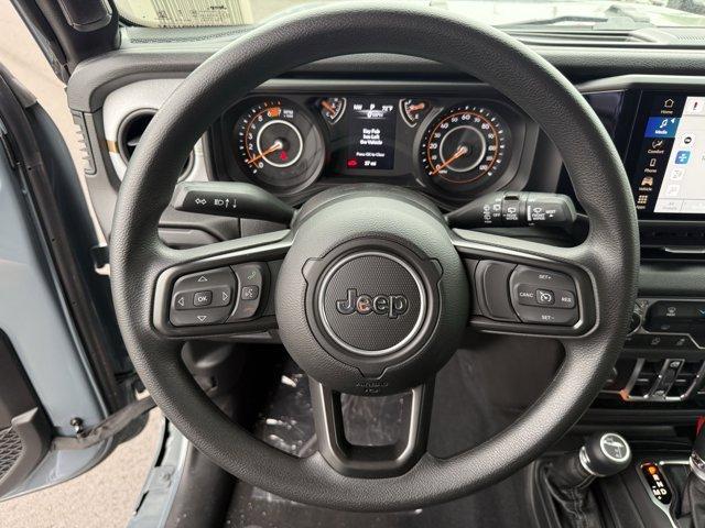 new 2025 Jeep Wrangler car, priced at $40,805